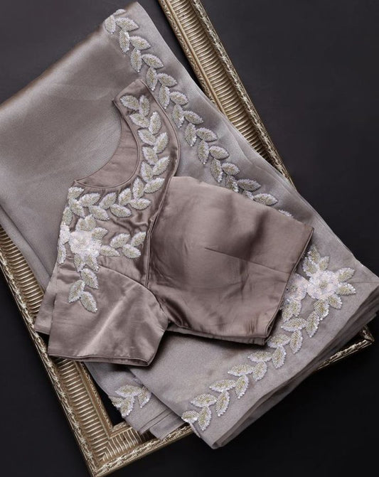 Attractive Color Saree With Border Work